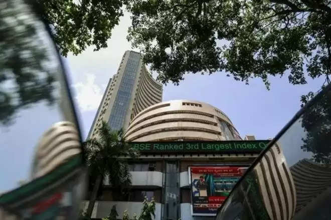 Stock Market Live Update Sensex drops 792 points